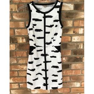Banana Republic Women’s Black and White Print Sleeveless Dress Size 2